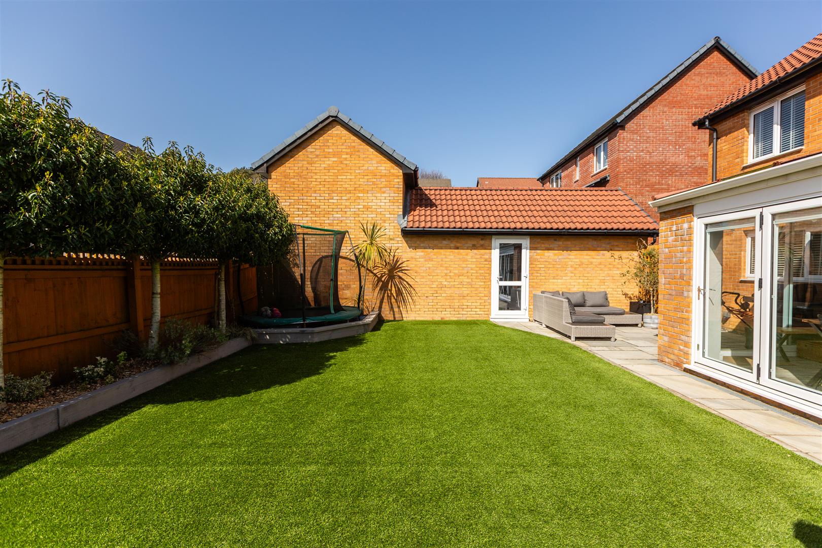 Awel Y Mor, Sketty, Swansea, SA2 9FL